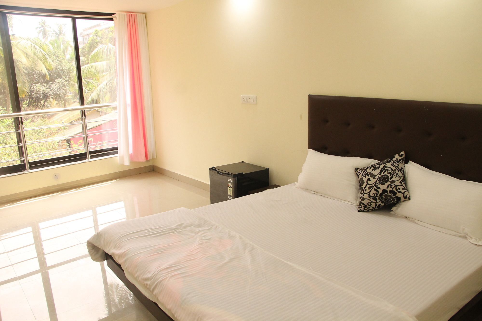Swaraj The Goan Dream Otel Calangute Dış mekan fotoğraf